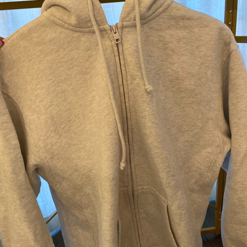 Aritzia TNA Cozy Fleece boyfriend hoodie